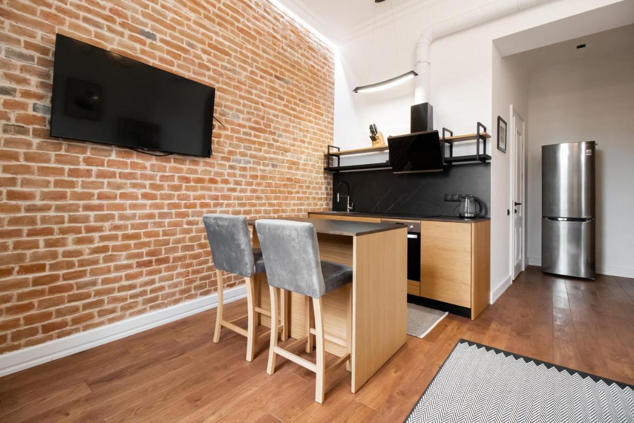 Seveneleven Apartments 체르니우치 외부 사진