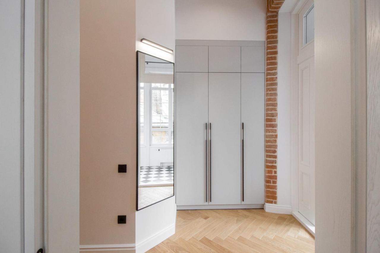 Seveneleven Apartments 체르니우치 외부 사진