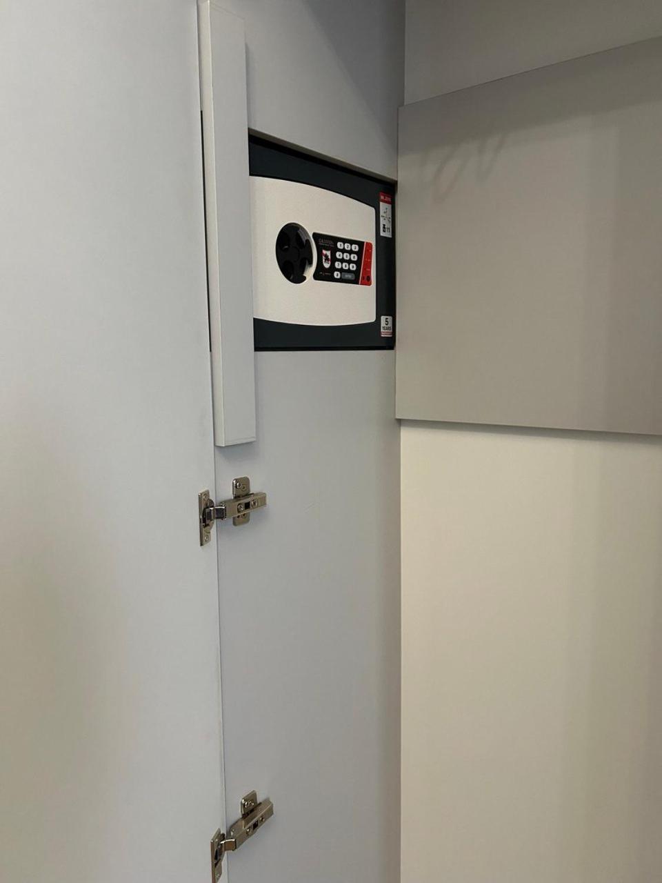Seveneleven Apartments 체르니우치 외부 사진