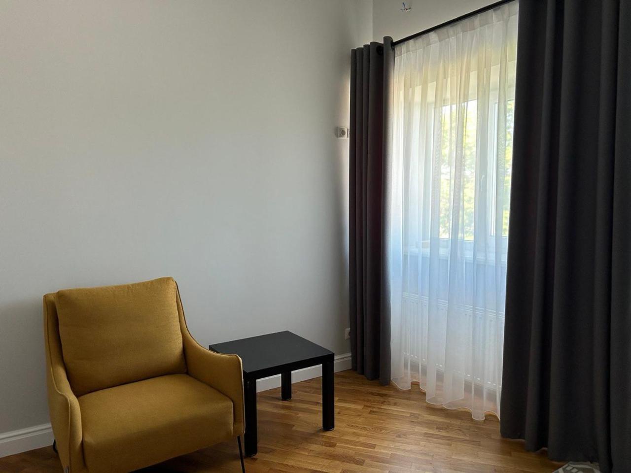 Seveneleven Apartments 체르니우치 외부 사진